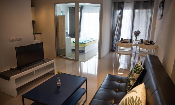Kram Apartment | B35M Mosaic Condominium maephimholiday