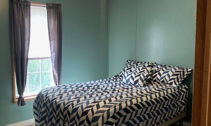 Castine Cottage | Back to basics small simple cottage just a two minute drive to the beach.