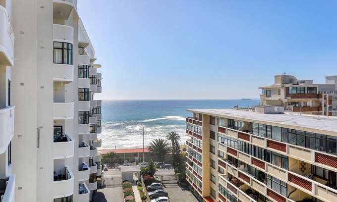 Sea Point Apartment | Backup Powered Stunning Penthouse with Ocean Views and Wrap-Around Balcony