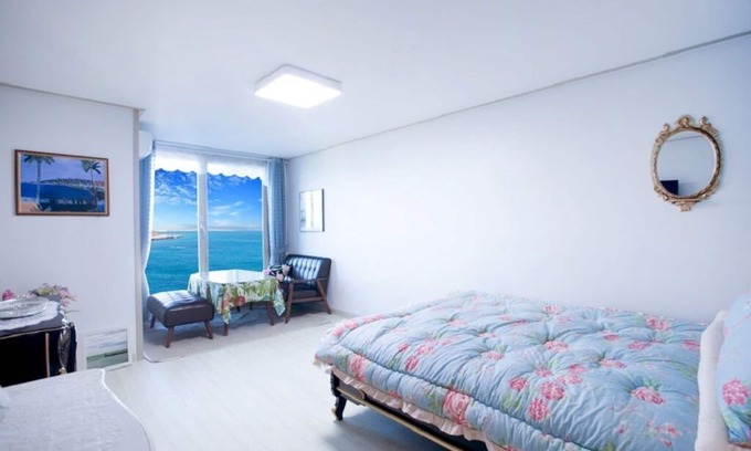 Jumunjin-eup Apartment | BADABODA house with sea view
