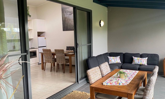Rainbow Beach Apartment | Baden 86 - Rainbow Shores. Walk To Beach - Top Floor - Air conditioned Unit. Free Wi-Fi