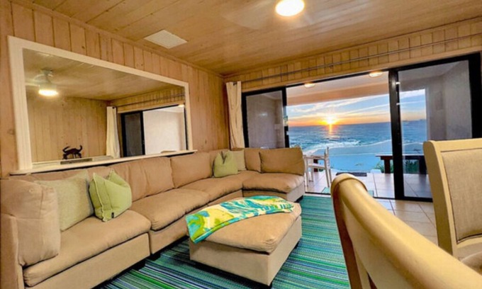 Man O War Cay Apartment | Bahama Breeze - Schooner's Landing