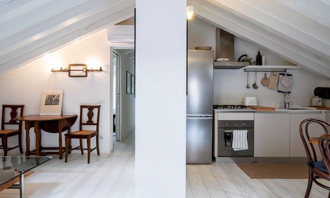 Porta Volta Apartment | Baiamonti homey and stylish apartment Milan center