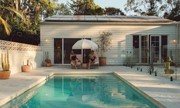 Ewingsdale House | Bailen Byron Serene Luxury Villa