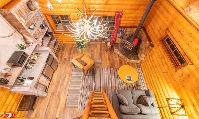 Lake Louise Cabin | Baker Creek | Two Bedroom Cabin