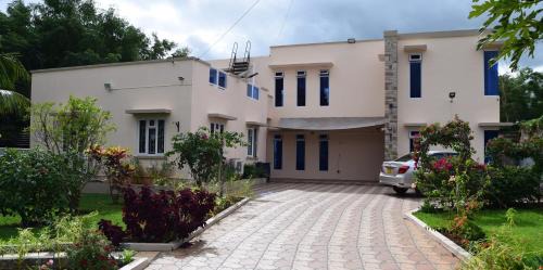 Balaclava Apartment | Balaclava hide away