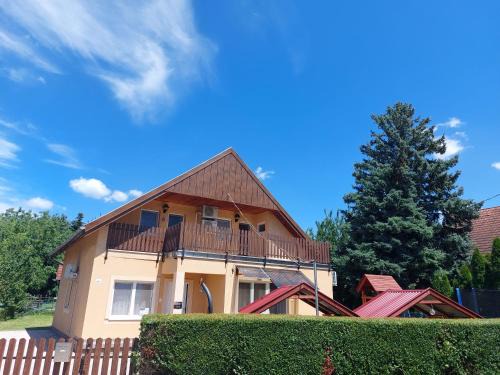 Vonyarcvashegy House | Balassa Családi Apartman