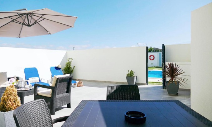 Ferrel Apartment | Baleal poolfront apartment