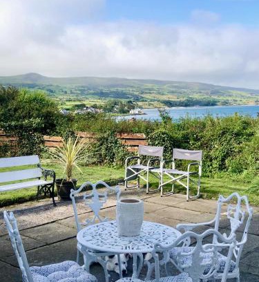 Ballygally Apartment | Ballygally Seaview and Garden Hideaway