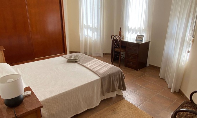 Alzira Other | Bamboo Room with mountain views and lots of natural light