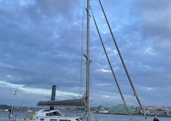 Santa Cruz de Tenerife Boat Rental | Barco Hotel no centro de Tenerife- Alugue a cabine