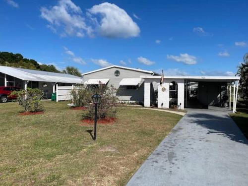 Barefoot Bay House | Barfoot Bay Beautiful 3/2