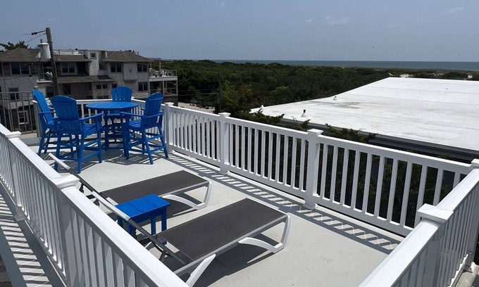 Point Pleasant - Toms River House | Barnegat Light 2nd from beach- bright, open 3 BR 1.5 BA with ocean views!