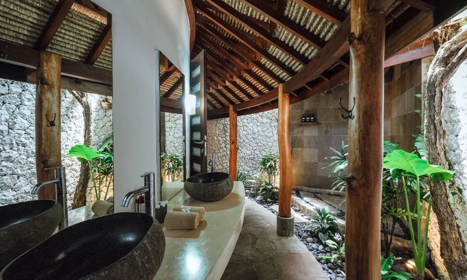 Pecatu Villa | Barrels at Bingin