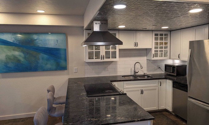 Basalt Condo | Basalt Condo in charming Old Town