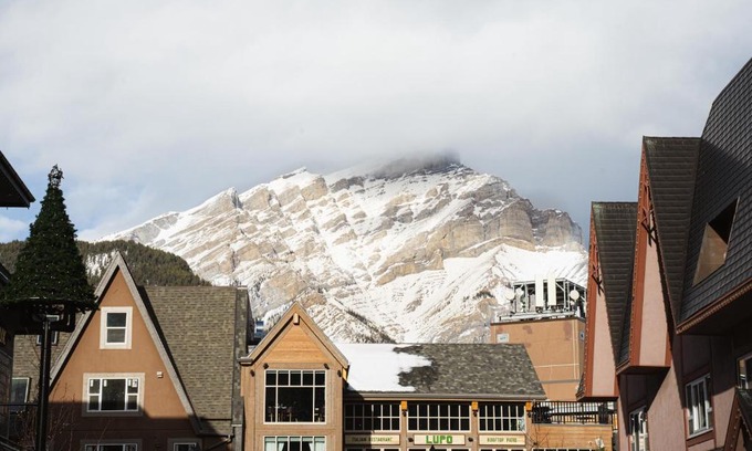 Banff Apartment | Basecamp Suites Banff