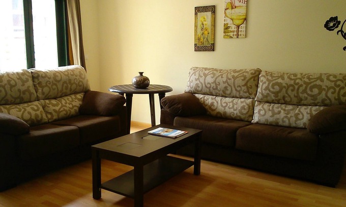 Fazouro Apartment | Bass with direct access to the garden and pool