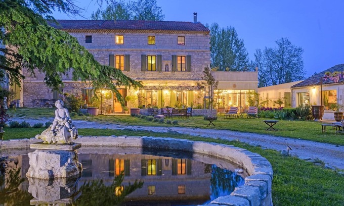 Avignon Bed & Breakfast | Bastide de Bellegarde