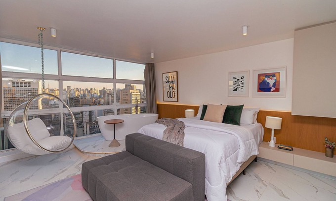 Central Zone House | Bathtub with a view | AC | 32nd floor
