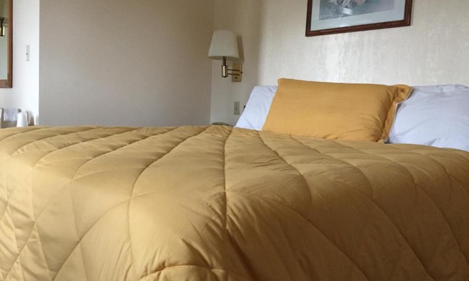 Baxter Springs Hotel | Baxter Inn 4 Less