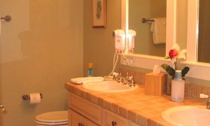 Baytowne Wharf Condo | Bay facing, end unit in the Grande! Baytowne Wharf Village