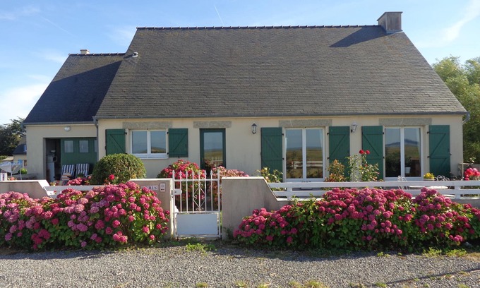 Hirel Apartment | Bay View connects St Malo to Mont St Michel approximity of Cancale