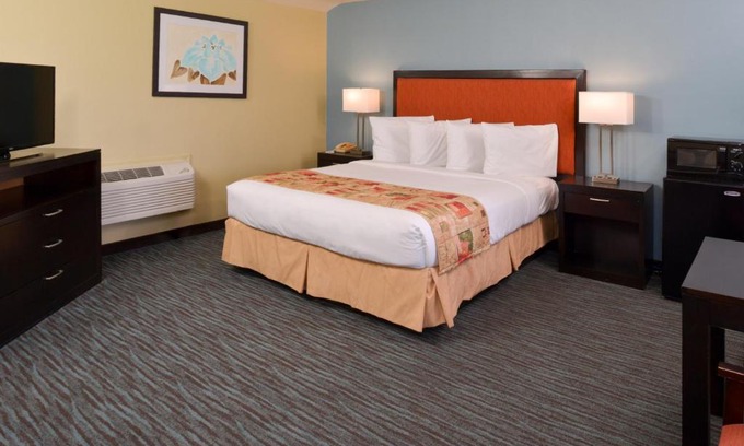 Morro Bay Hotel | Bay View Inn - Morro Bay