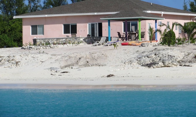 Bennett's Harbour House | Baybreeze~ON THE BEACH in Bennett's Harbour