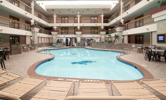 Shakopee Hotel | Baymont by Wyndham Shakopee