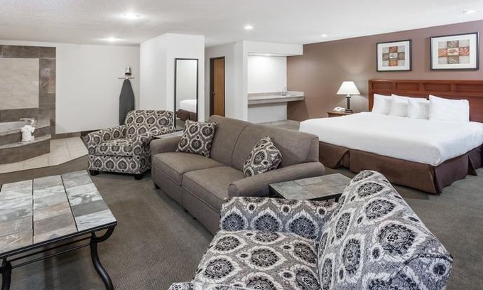 Tuscola Hotel | Baymont by Wyndham Tuscola
