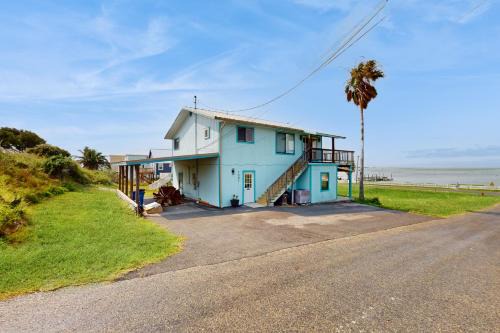 Ingleside on the Bay House | Bayshore Beachfront