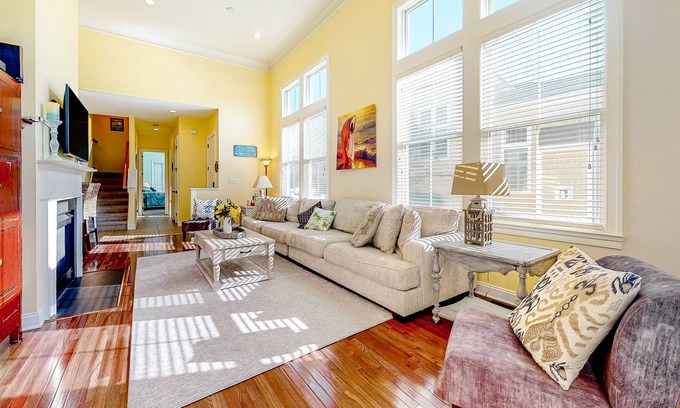 The Commons House | Bayside Resort home with decks, gas fireplace, bikes, ping-pong table, W/D, & AC