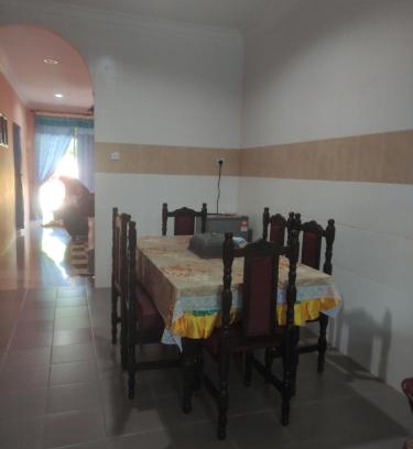 Kampung Lampu House | Bayu Homestay