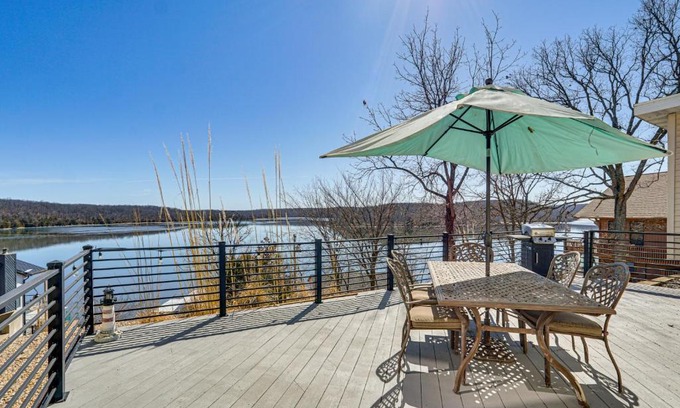 Kaiser House | BBQ-Ready Home in Lake of the Ozarks State Park!