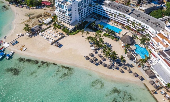 Boca Chica Hotel | Be Live Experience Hamaca Suites