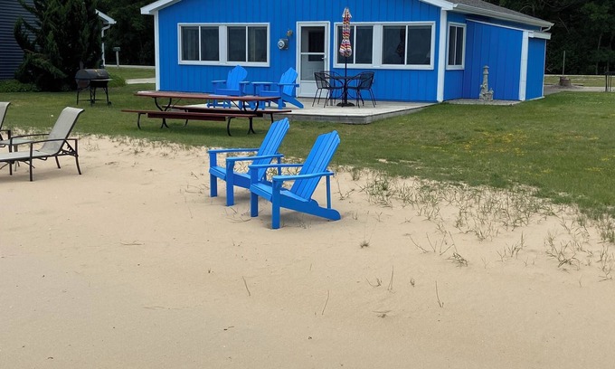 Oscoda House | Beach Blessings is a Cozy Home On Lake Huron Beachfront Sugary Sands Oscoda, MI.