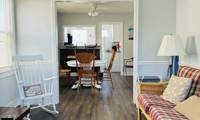 Ortley Beach Apartment | Beach Block, Renovated 2 bdrm, sleep 6, 2nd Flr unit Parking and 4 beach badges