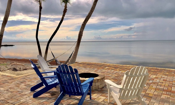 Islamorada House | Beach Dream House, relax and enjoy the clear waters of Islamorada FL