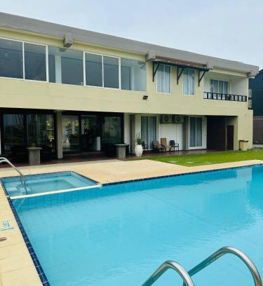 Hendala Hotel | Beach Front by Kay Jay