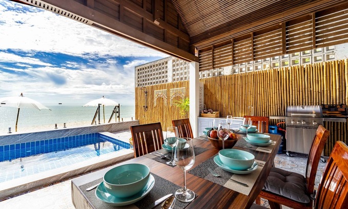 Hua Hin Villa | Beach Front Villa with 3 Bedrooms - CA3