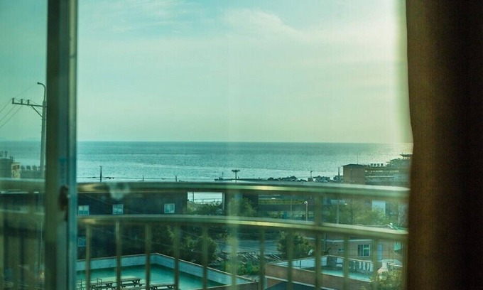 Eulwang-ri House | Beach Hill View House
