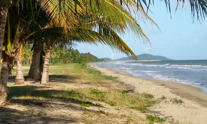 Punta Santiago House | Beach House Across the Street from the Beach
