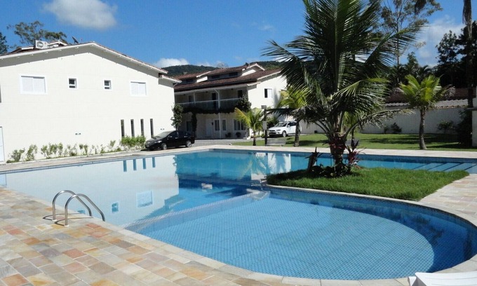 Juquehy House | Beach house in condom. gated, 2 suites, air conditioning, churr., 2 pools.