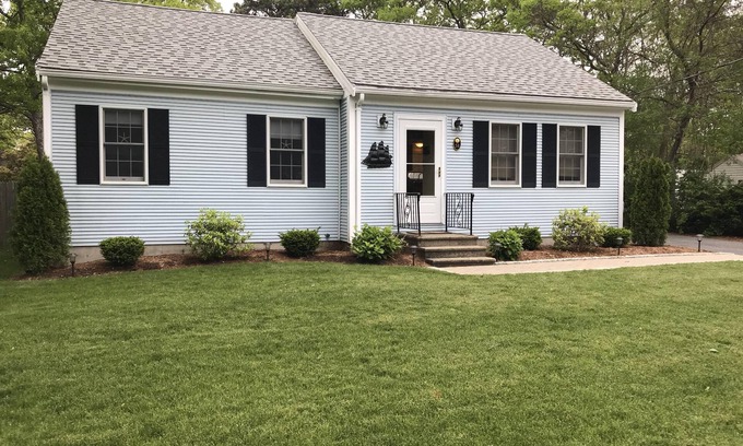 Bass River House | BEACH HOUSE, VERY CLEAN, Less than 1/2 mile walk to Beach, WIFI, Central Air