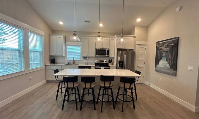 Corolla Light Condo | Beach Please! 2 bedroom Single Level