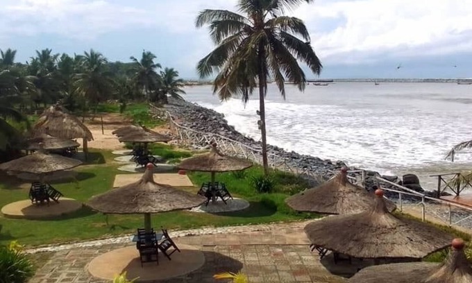 Sekondi-Takoradi Resort | beach resort casa