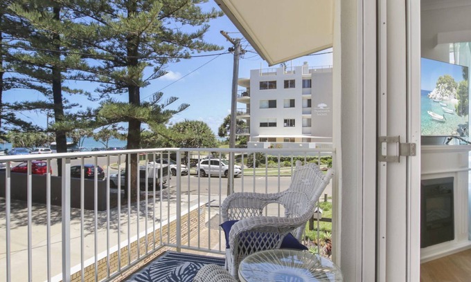 Kings Beach Apartment | Beachcomber Unit 2, 7 Dingle Ave