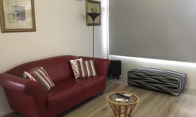 St Leonards Apartment | Beachdoc, 300 m to the beach