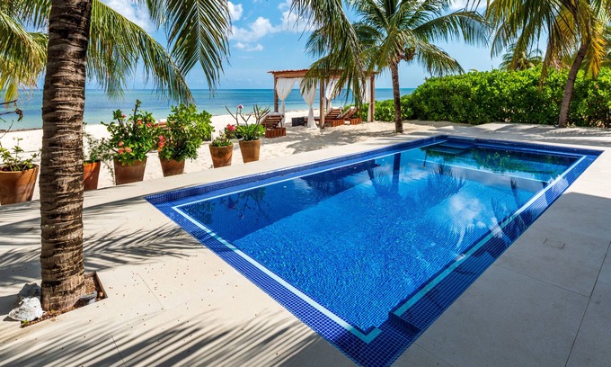 Punta Sam Villa | Beachfront Paradise – Villa on Pristine White Sandy beach