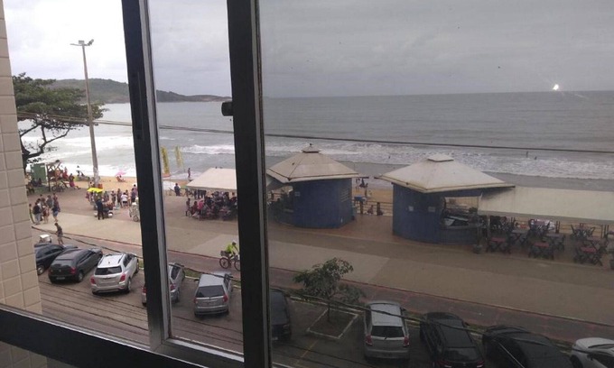 Praia do Morro Apartment | Beachfront apartment in Praia do Morro